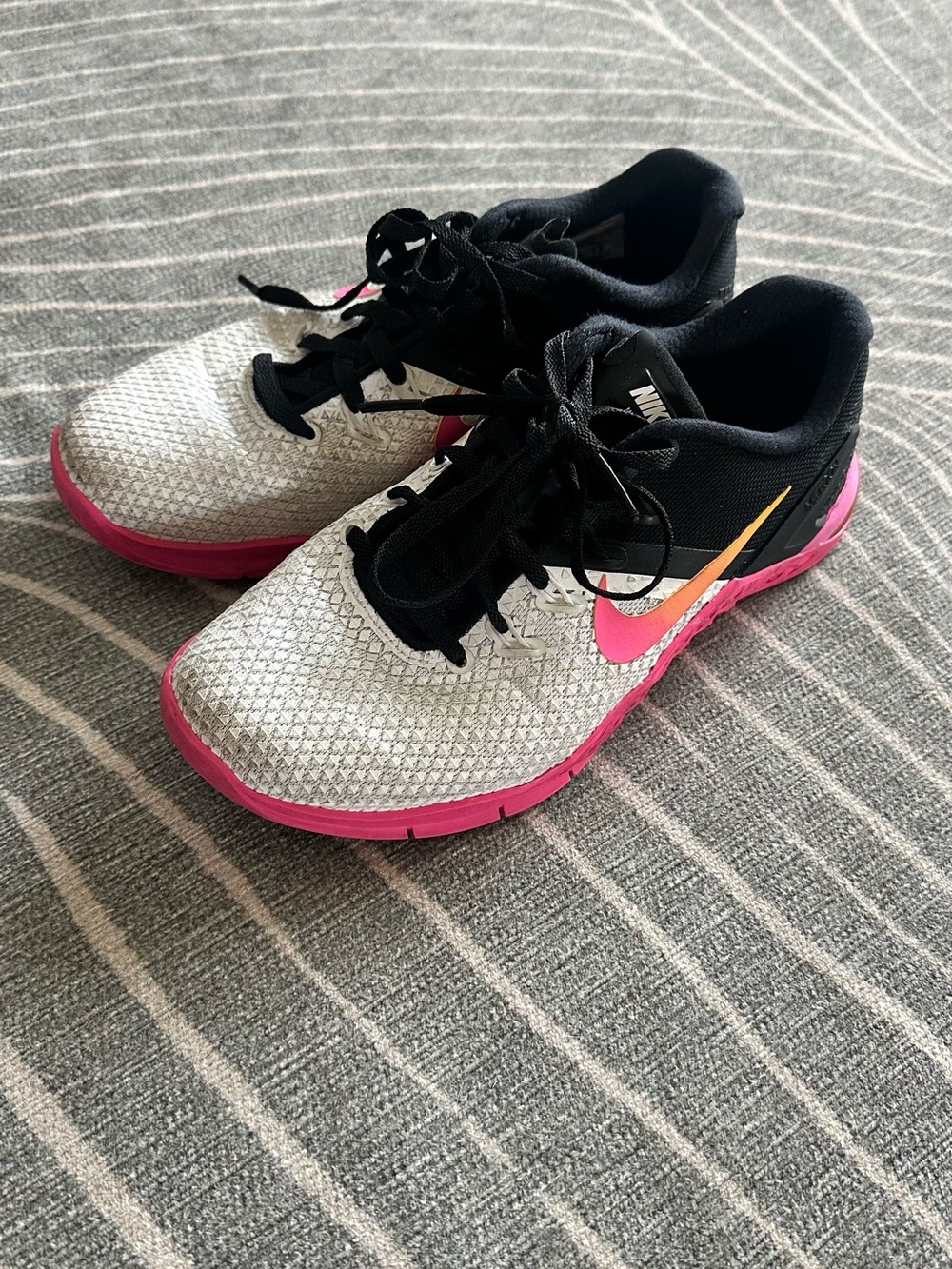 Nike Metcons White, Black & Pink Training Sneakers 6.5